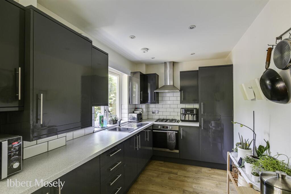 House in Tonbridge - View 3