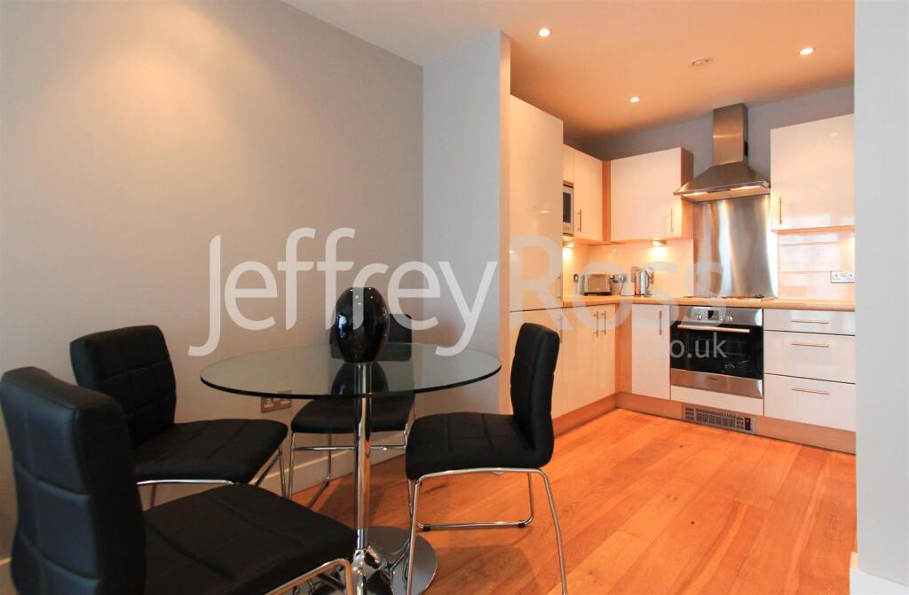 Main image of property: Bute Terrace, City Centre