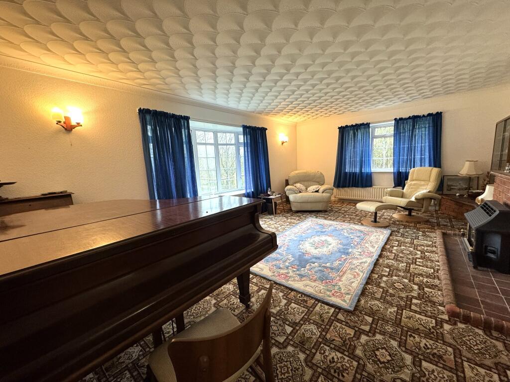 House in Eastleigh, Fair Oak and Horton Heath - View 3