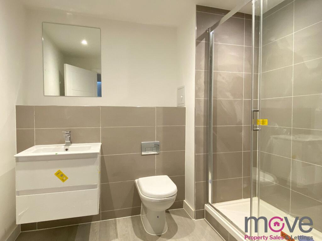 Apartment in Gloucester - View 5