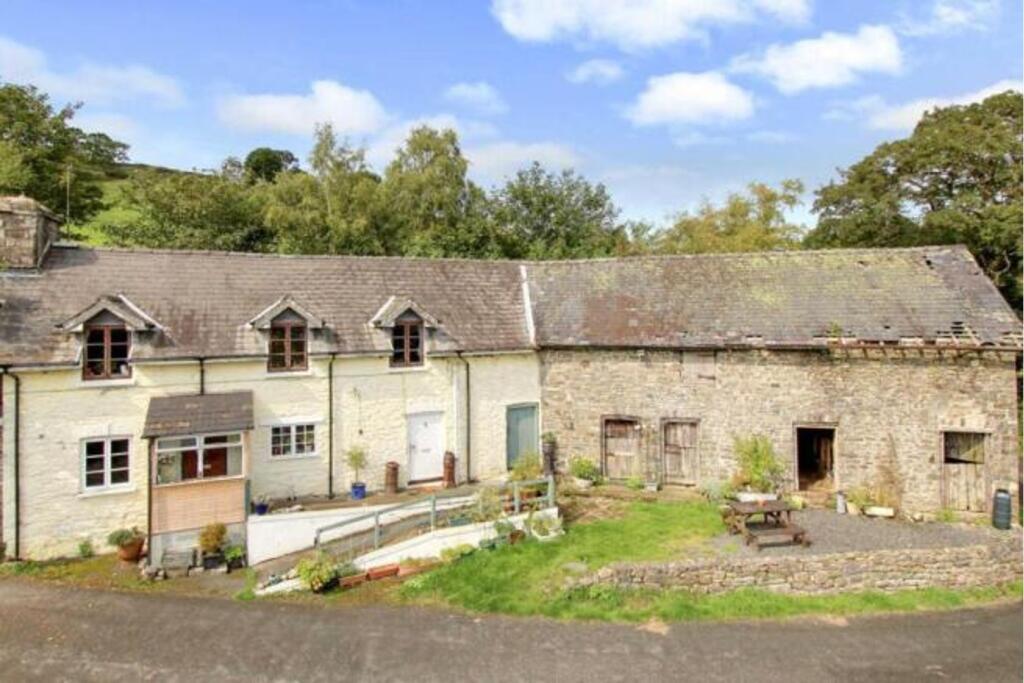 Main image of property: Newbridge-on-wye, Llandrindod Wells, LD1