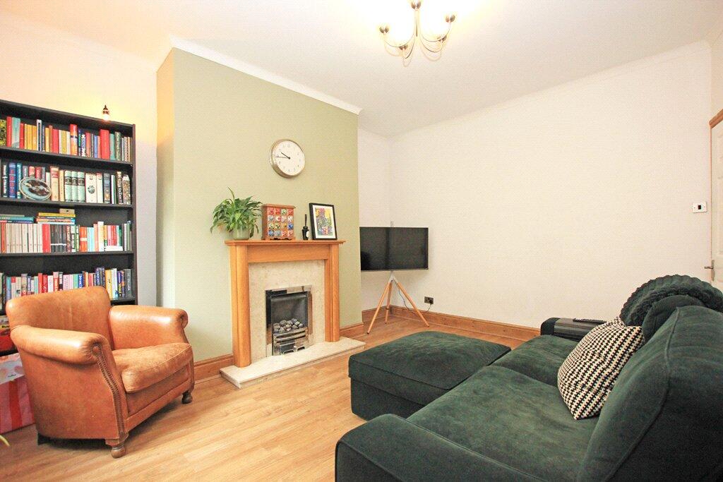 House in Skipton, Middle Town - More