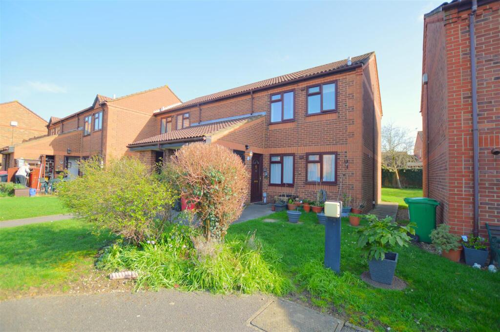 Main image of property: Topaz Close, Slough