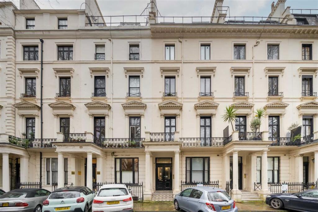 Main image of property: Westbourne Terrace, Hyde Park
