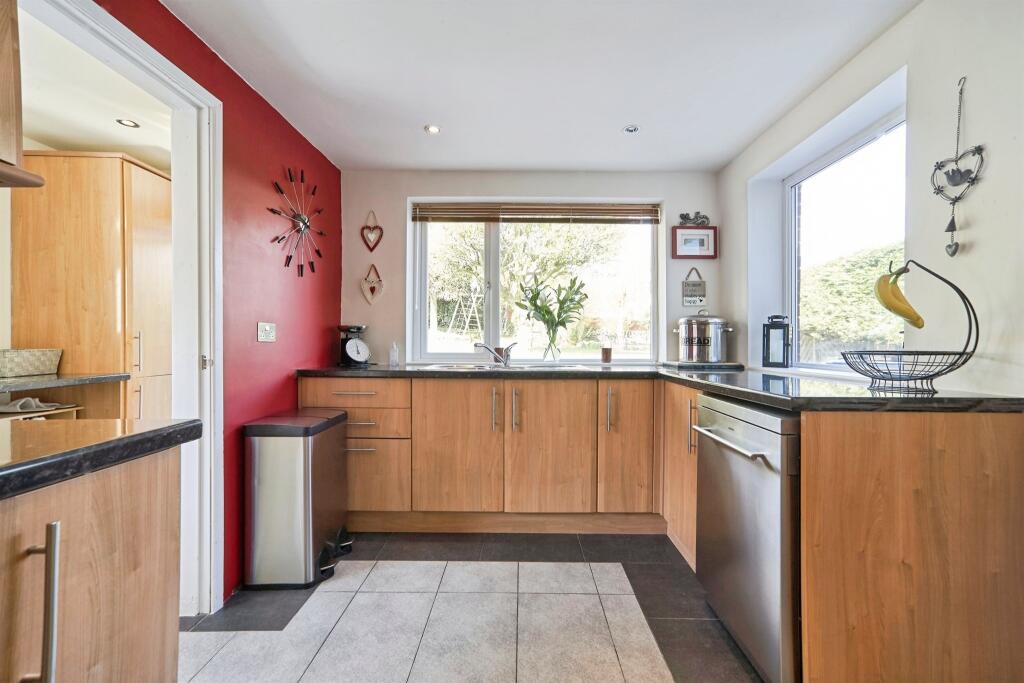 House in Keighley, Bogthorn - View 5