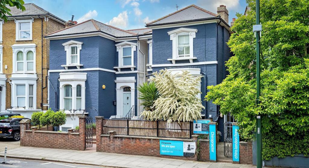 Main image of property: Kew Road, Richmond, Greater London, TW9