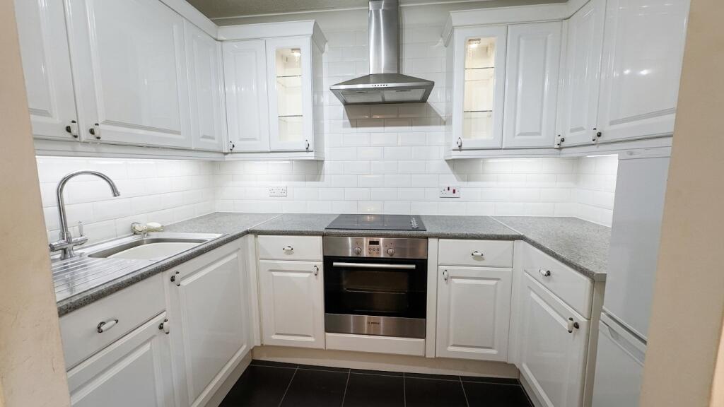 Apartment in North Hertfordshire, Codicote - View 5