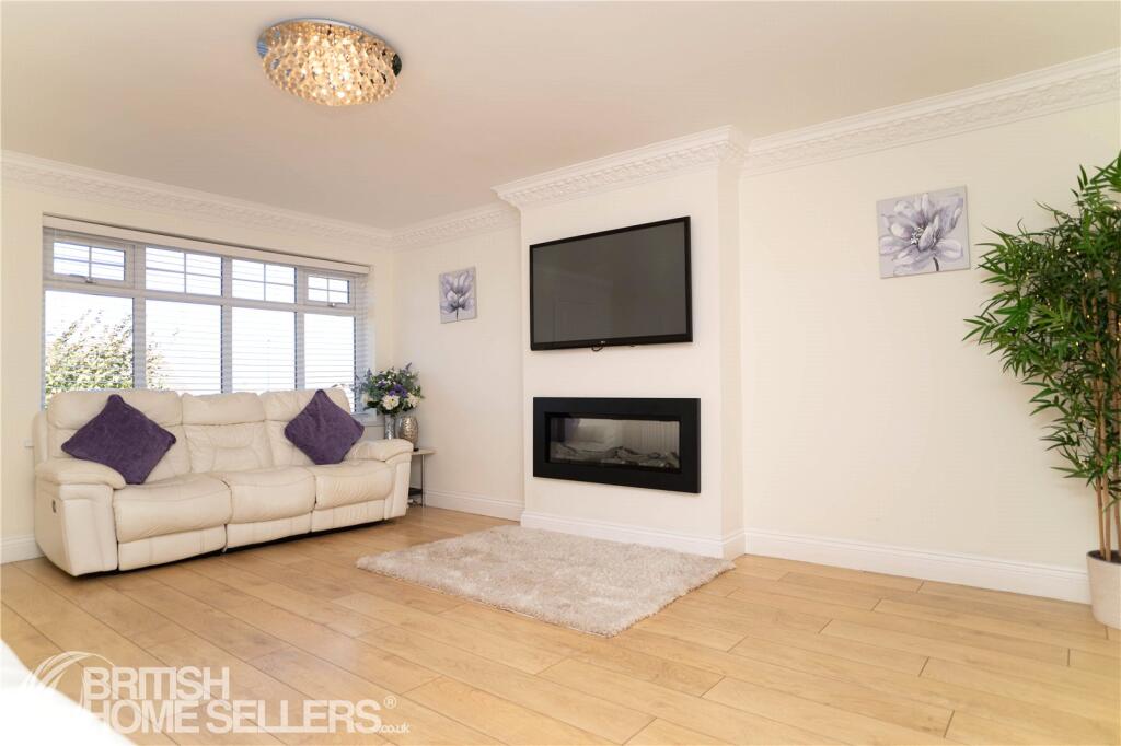 House in Stockton-on-Tees - More