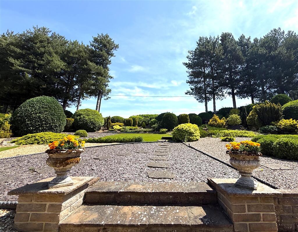 House in Peterborough - View 5