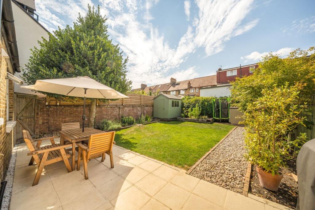 House in London - View 4
