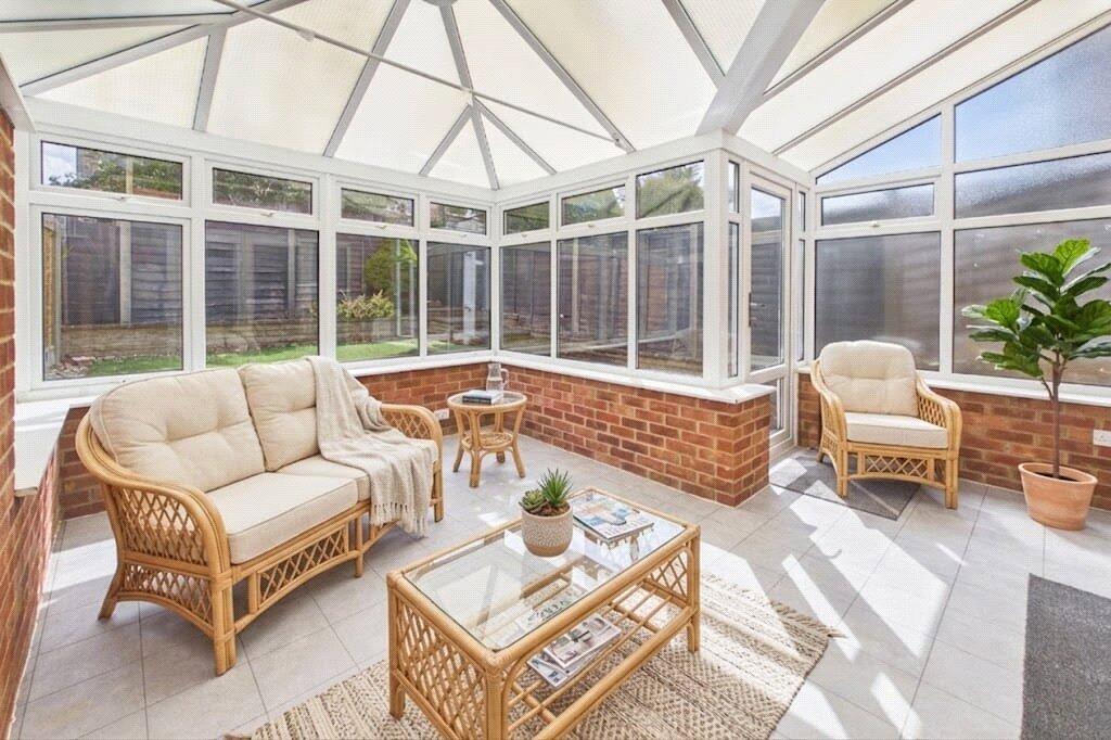House in Greenham - More
