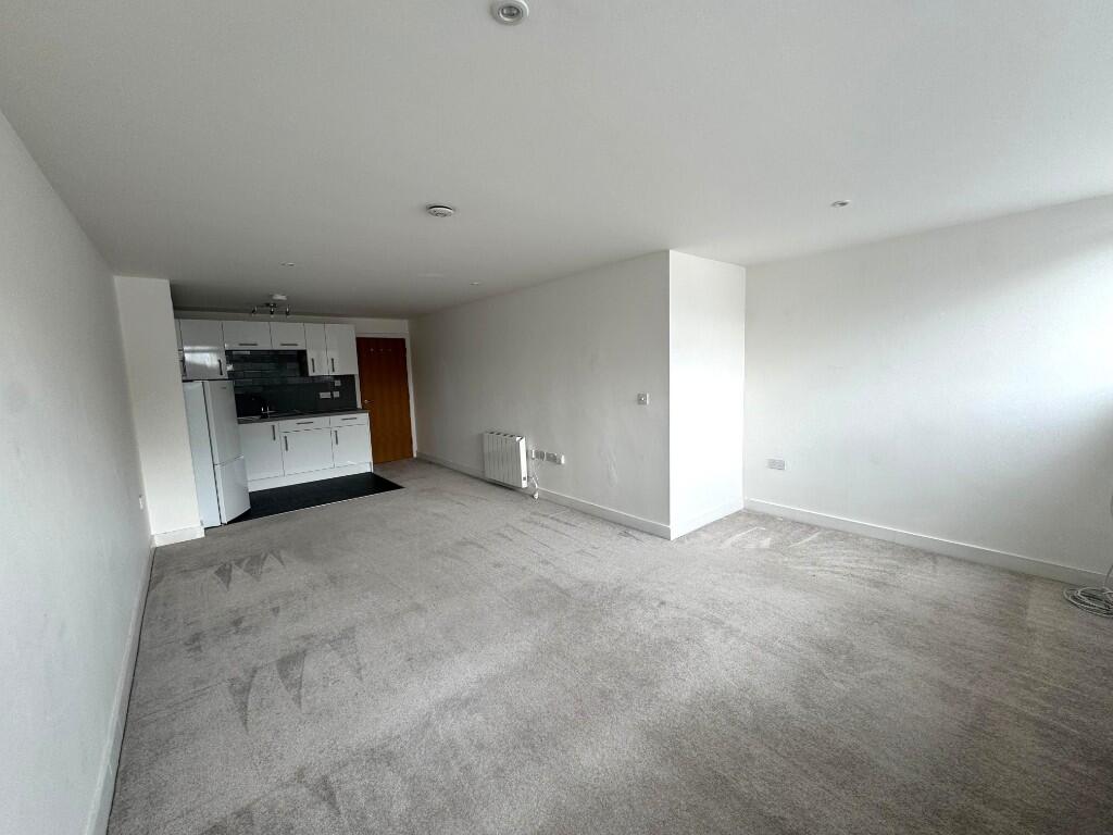 Main image of property: High Street, Addlestone, Surrey, KT15