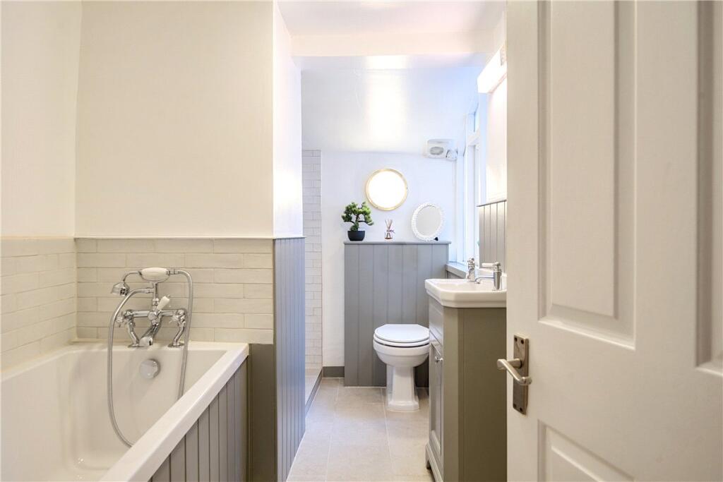 Apartment in Bath - View 5