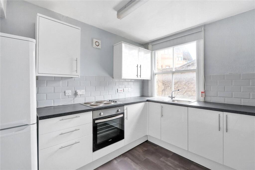 Apartment in London - View 2