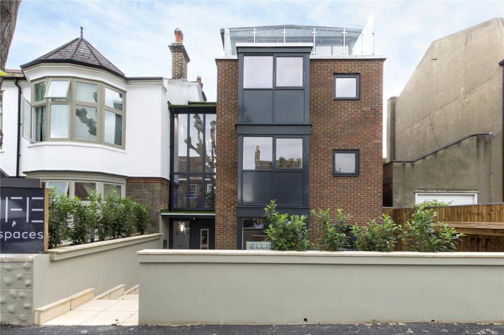 Apartment in London, Walthamstow Village, Leyton - View 4
