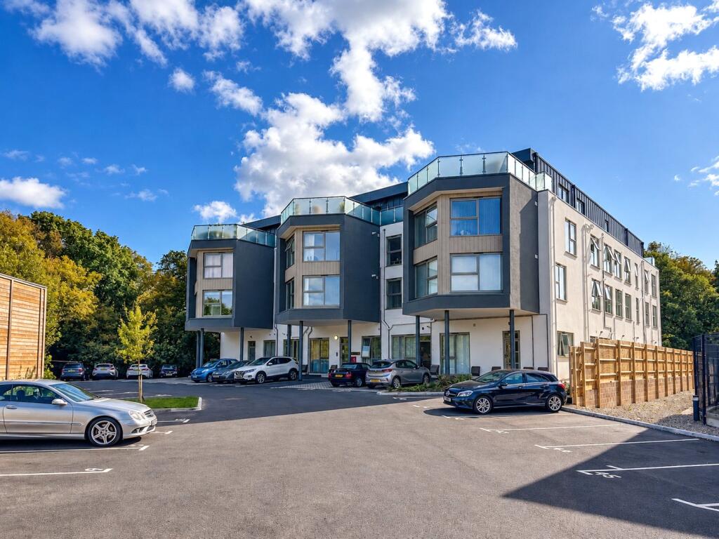 1-bed flat on Somerford Road, Christchurch, Dorset, BH23, £175,000