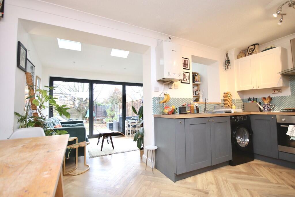 Curtis Drive, Heighington photo 2