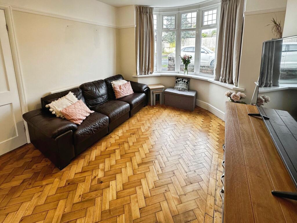 Priory Avenue, Bridgend, CF31 - View 2