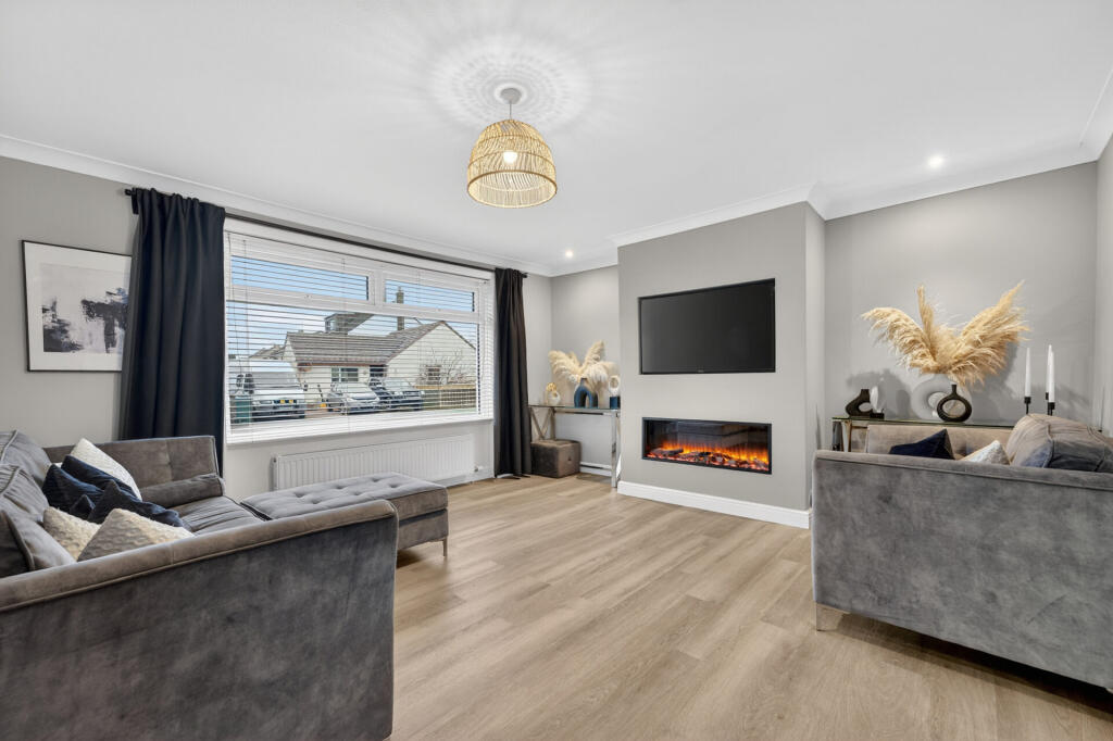 1 St Andrews Avenue, Prestwick, KA9 2DY photo 3