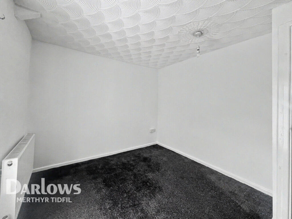 House in Merthyr Tydfil, Pen-y-wern, Dowlais - More