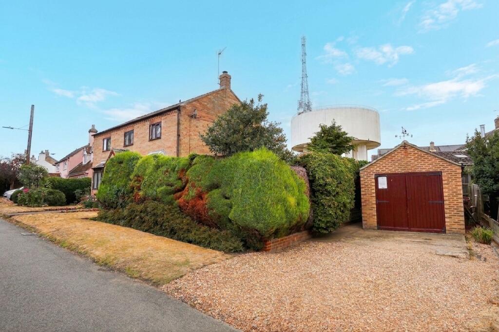 House in Cambridge - View 4
