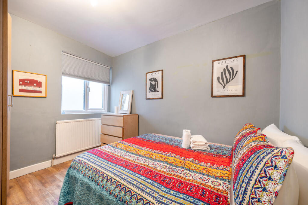 Apartment in London - View 2