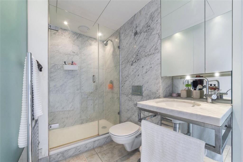 Apartment in London - View 3