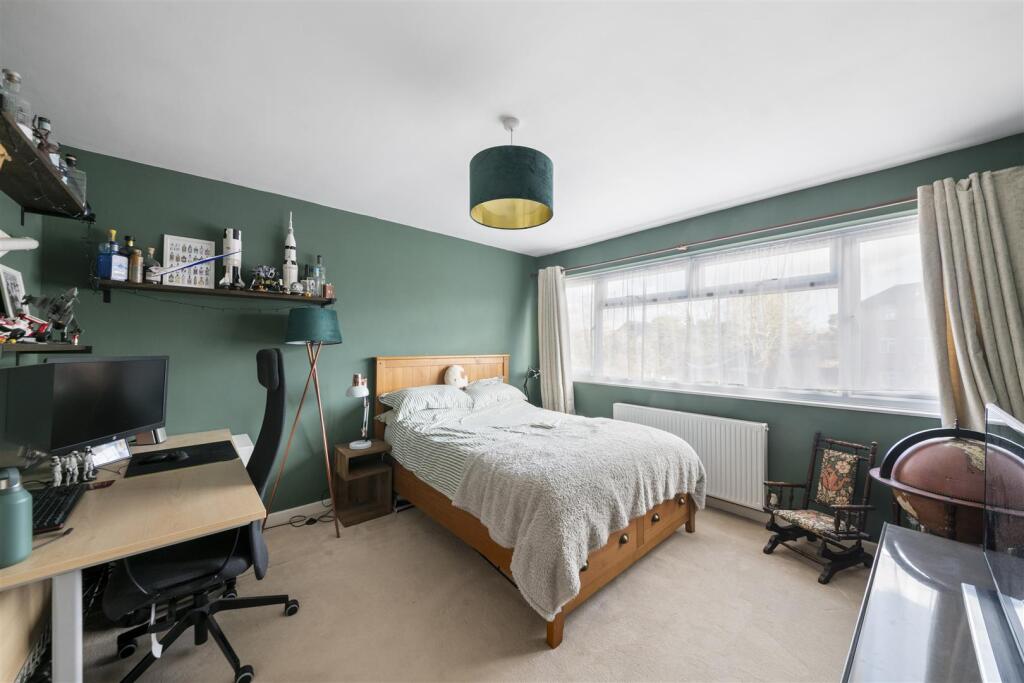 St. Clement Close, Uxbridge - View 5