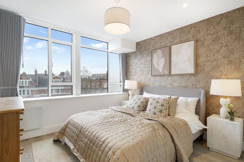 Main image of property: Streatham High Road, London, SW16