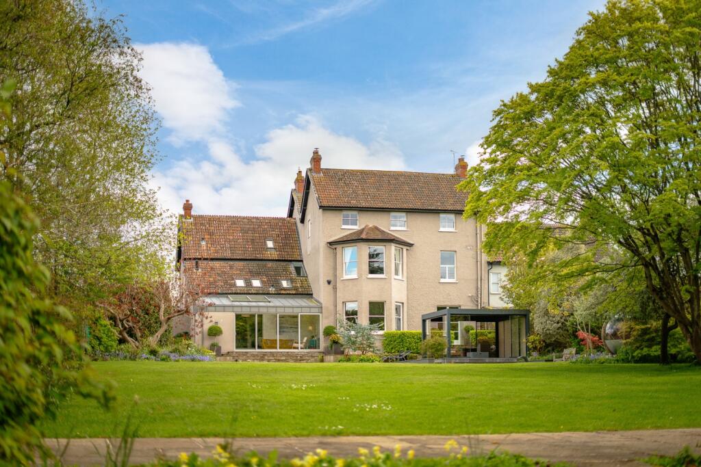 Main image of property: Abbots Leigh, Bristol, BS8