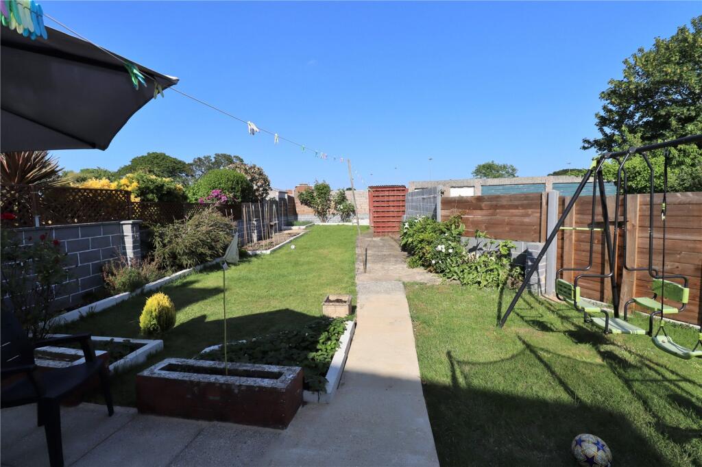 House in New Forest, Old Milton, New Milton - More