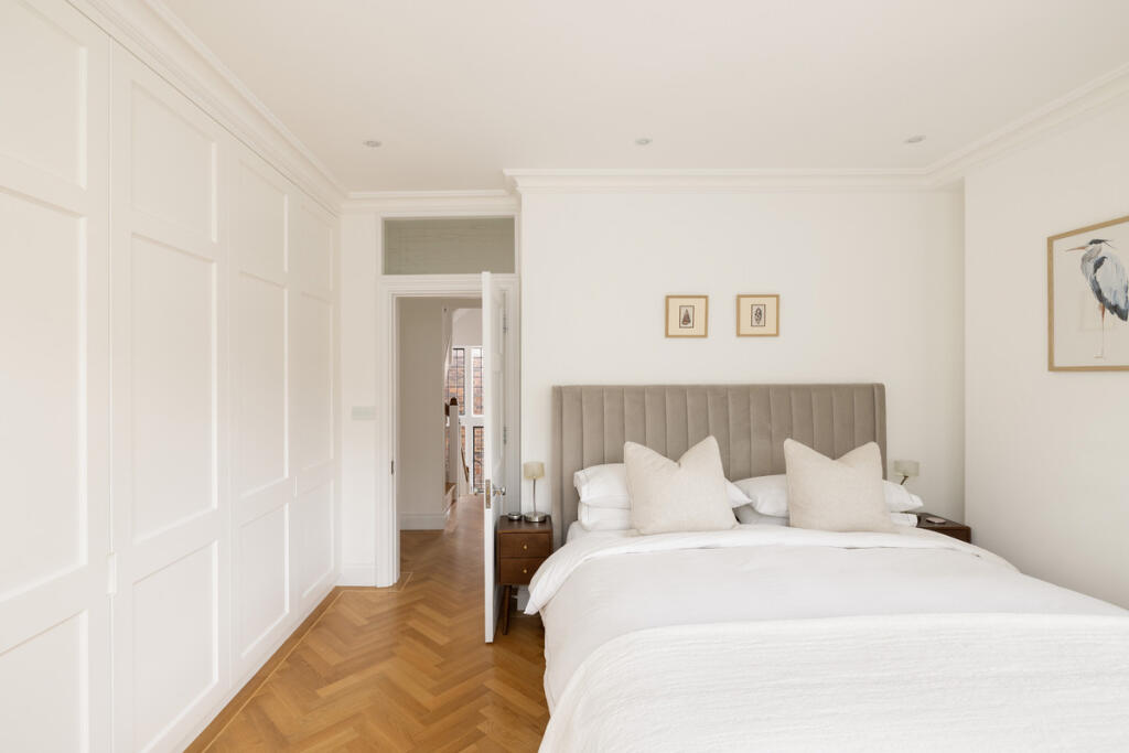 House in London, The Gateways, Chelsea - More