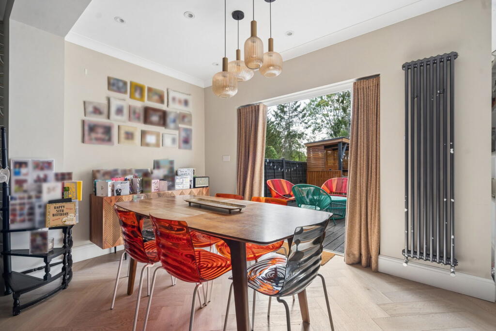 House in London, Pinner - View 5