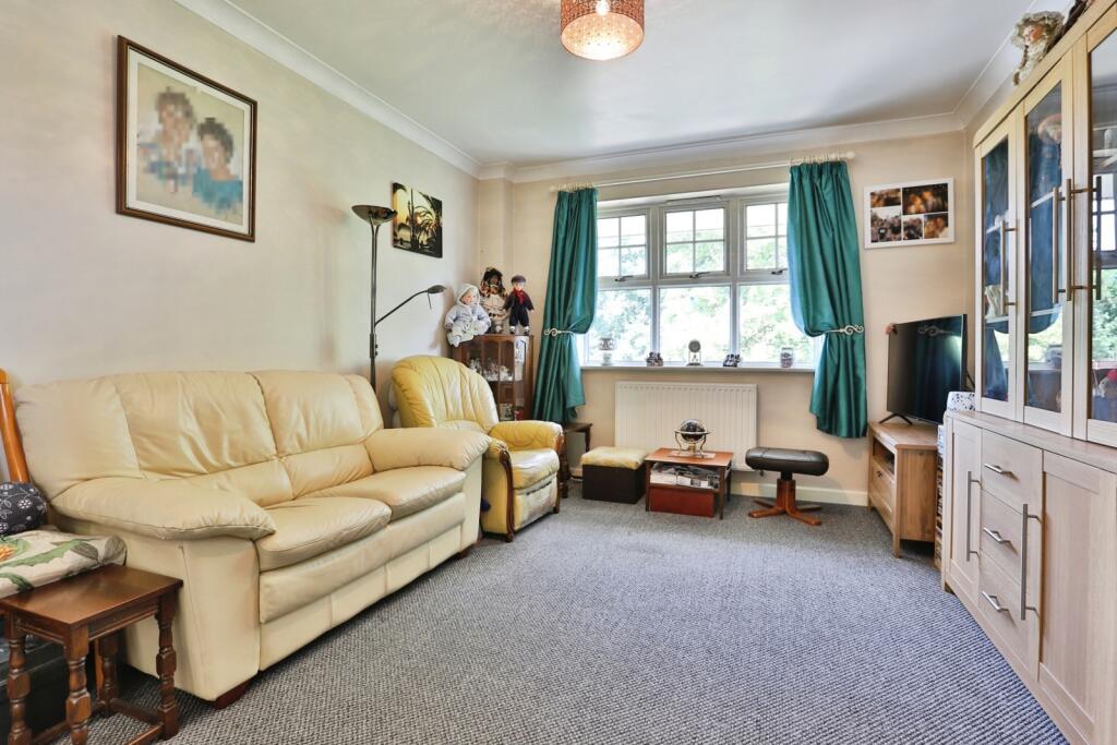 Poole Road, POOLE, Dorset, BH16 photo 2