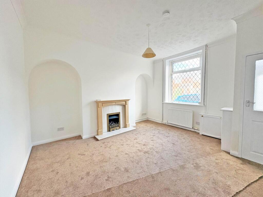 House in Oldham - View 2