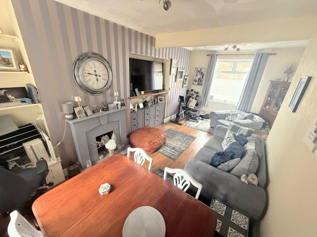 House in Newport - View 3