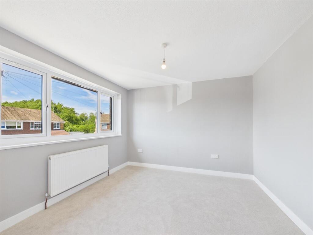 House in Aylesbury, Quarrendon - View 5