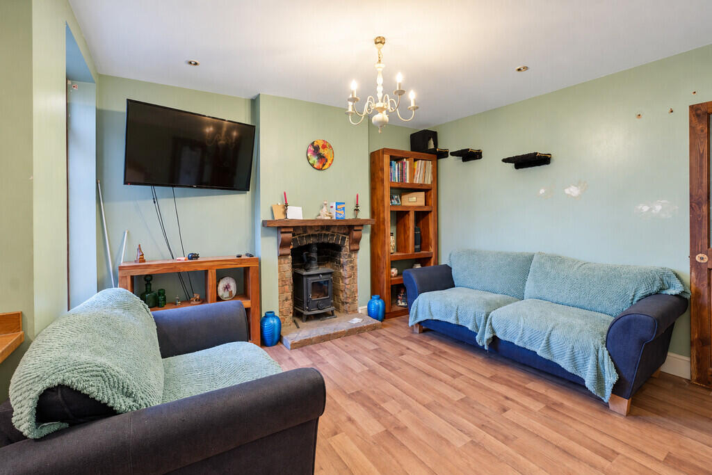 20 Cornwall Road, Felixstowe photo 4