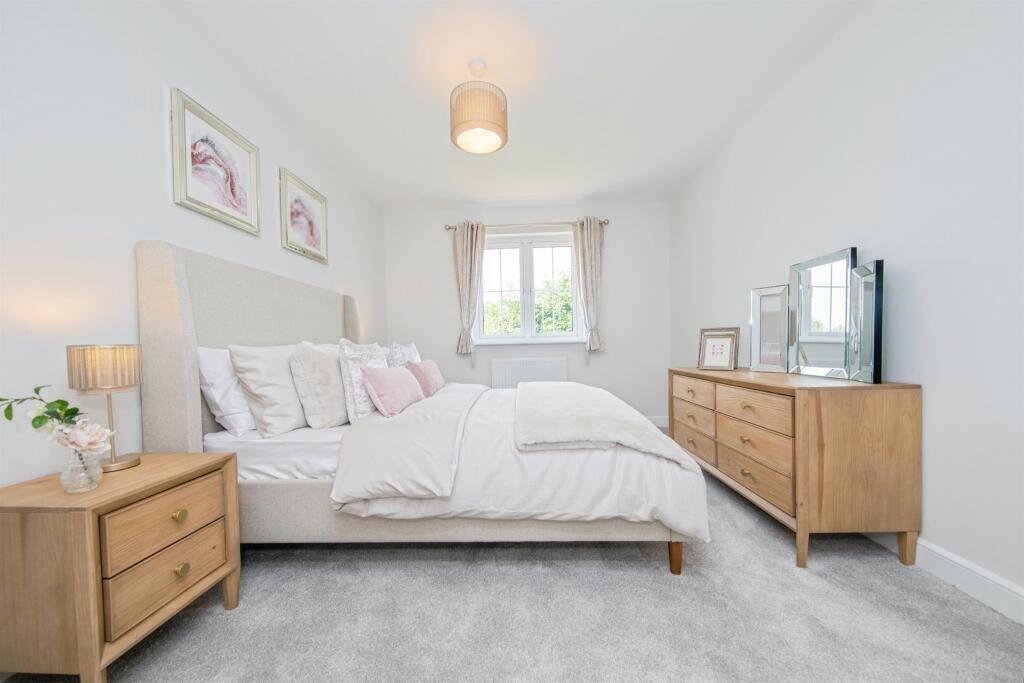 4-bed detached on The Orchard, Kedington, Haverhill, £515,000