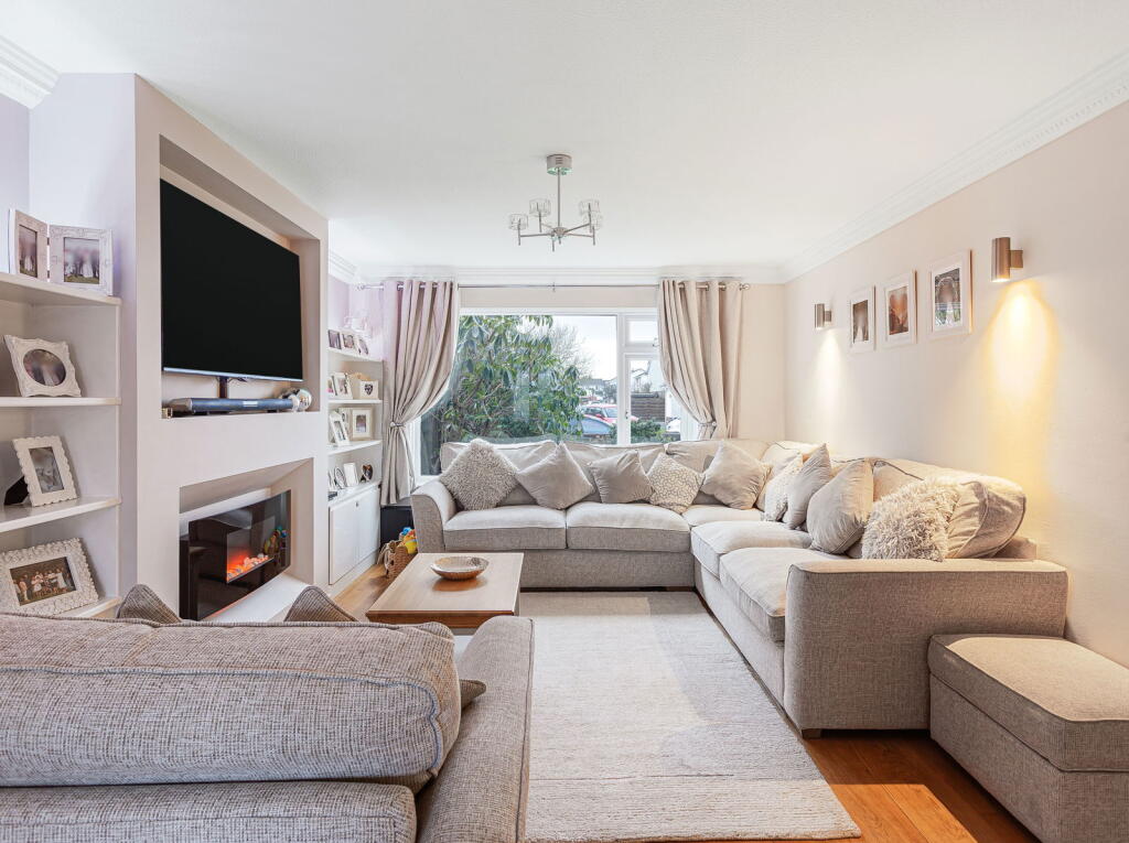 Westaway Close, Pilton, Barnstaple, North Devon photo 4