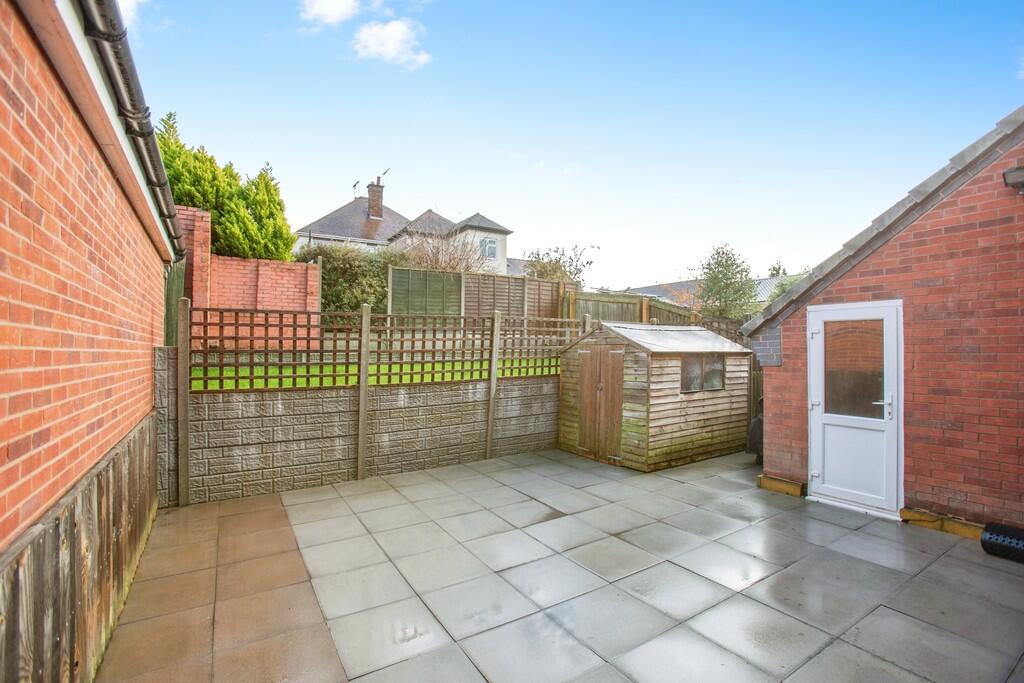 Bluebell Close, Hartshill photo 2