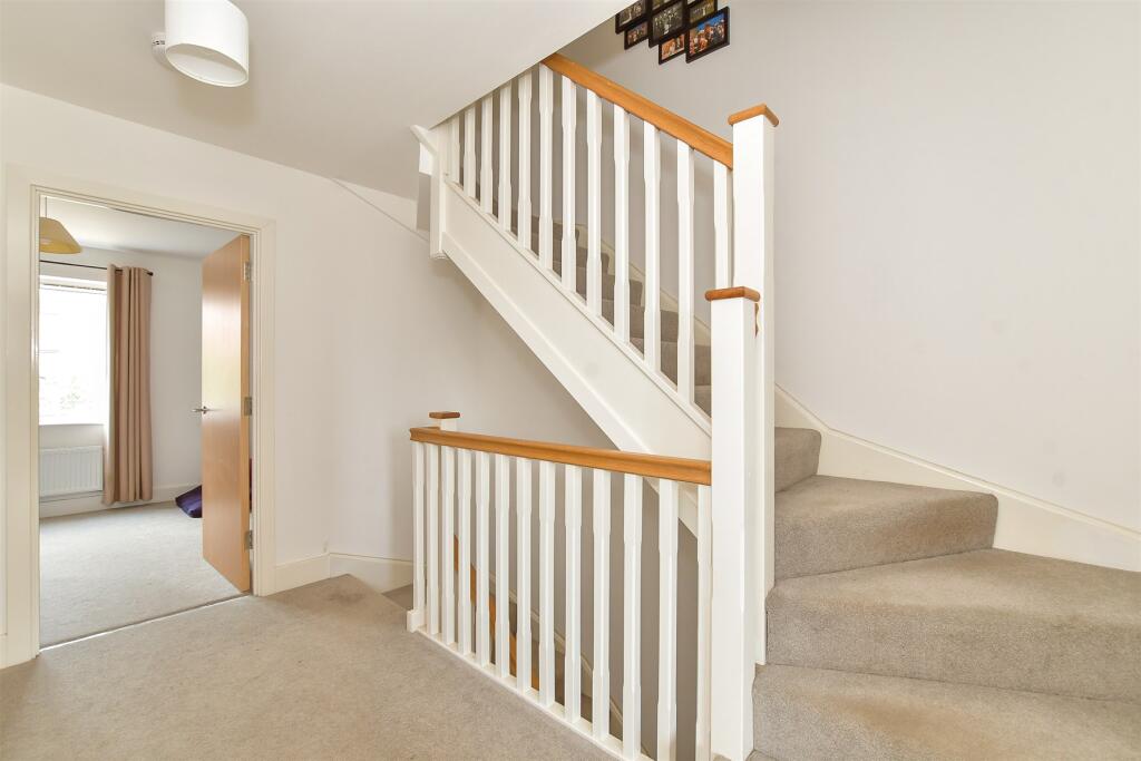Pinewood Way, Chichester, West Sussex - View 4