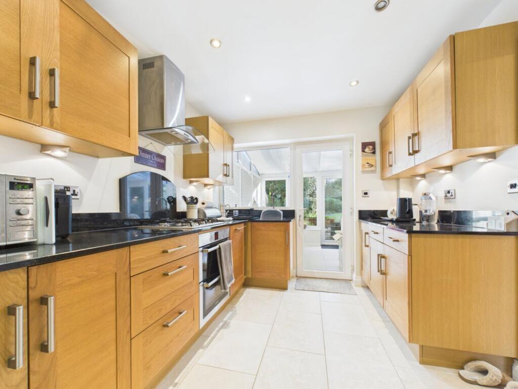 Juniper Way, Tilehurst, RG31 – další