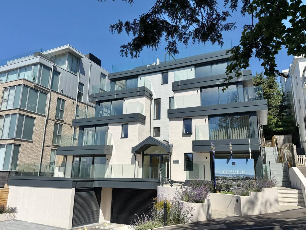 Apartment in Poole, Lower Parkstone - View 3