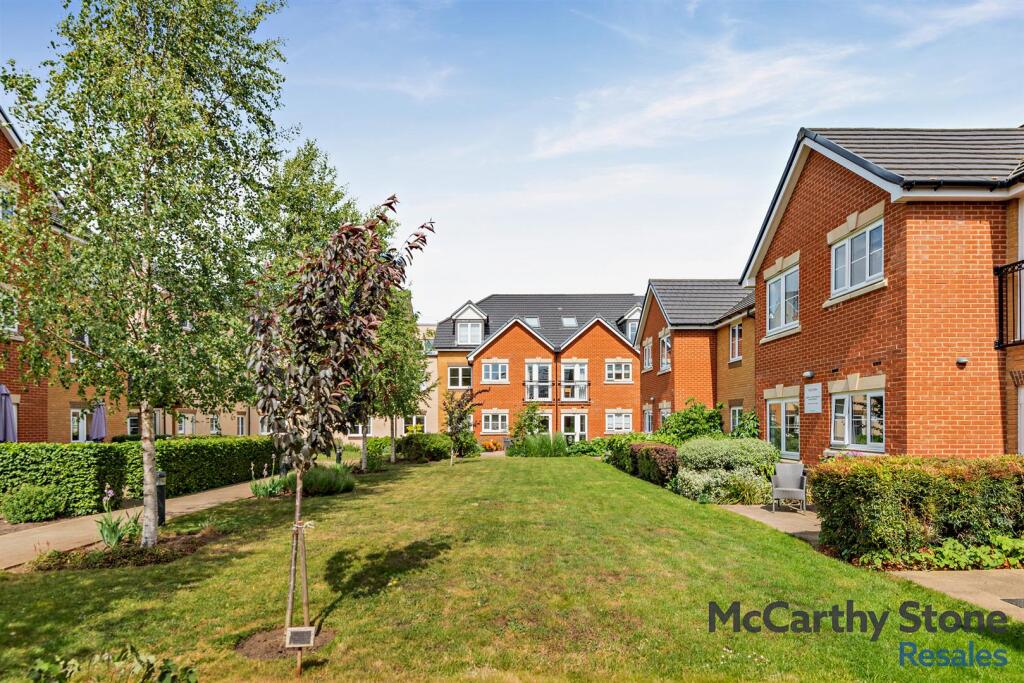 Churchfield Road, Walton-On-Thames, KT12 2FR photo 4