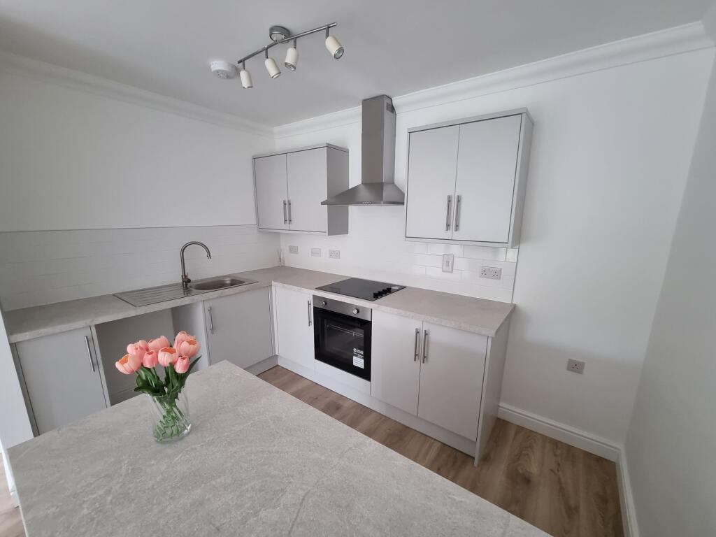 Coychurch Road, Bridgend, CF31 photo 4