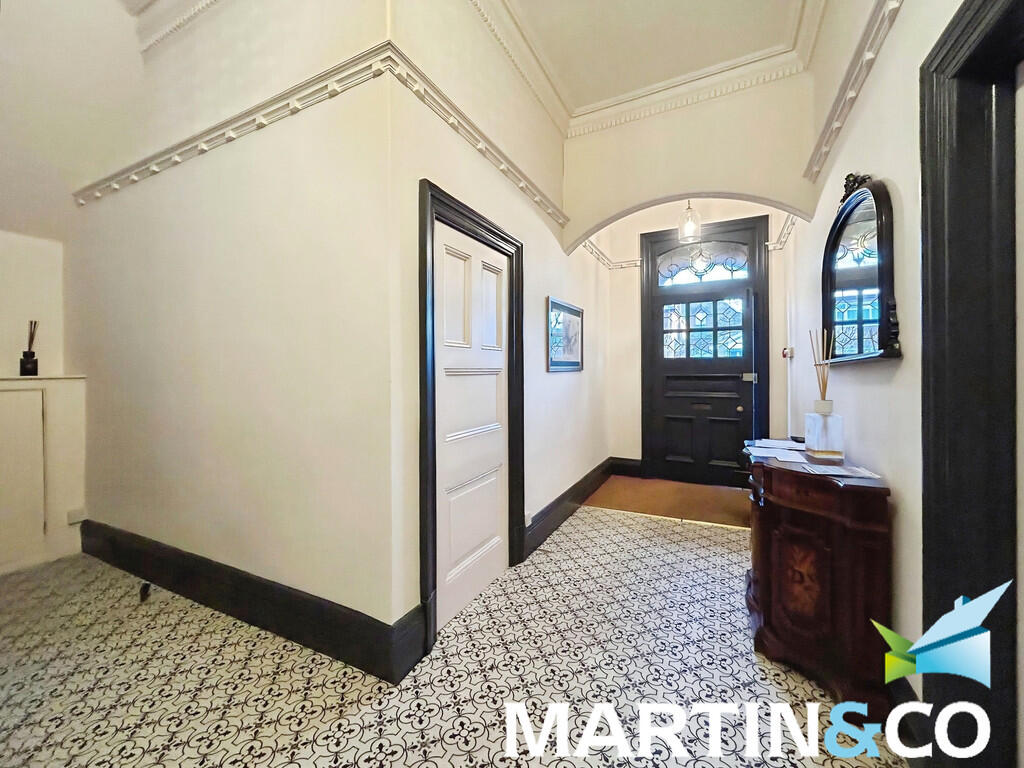 Kensington Court, 13 Kensington Road photo 4