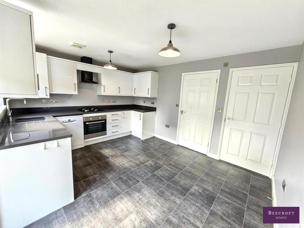 Highfield Grange Close, Wombwell, Barnsley - View 4