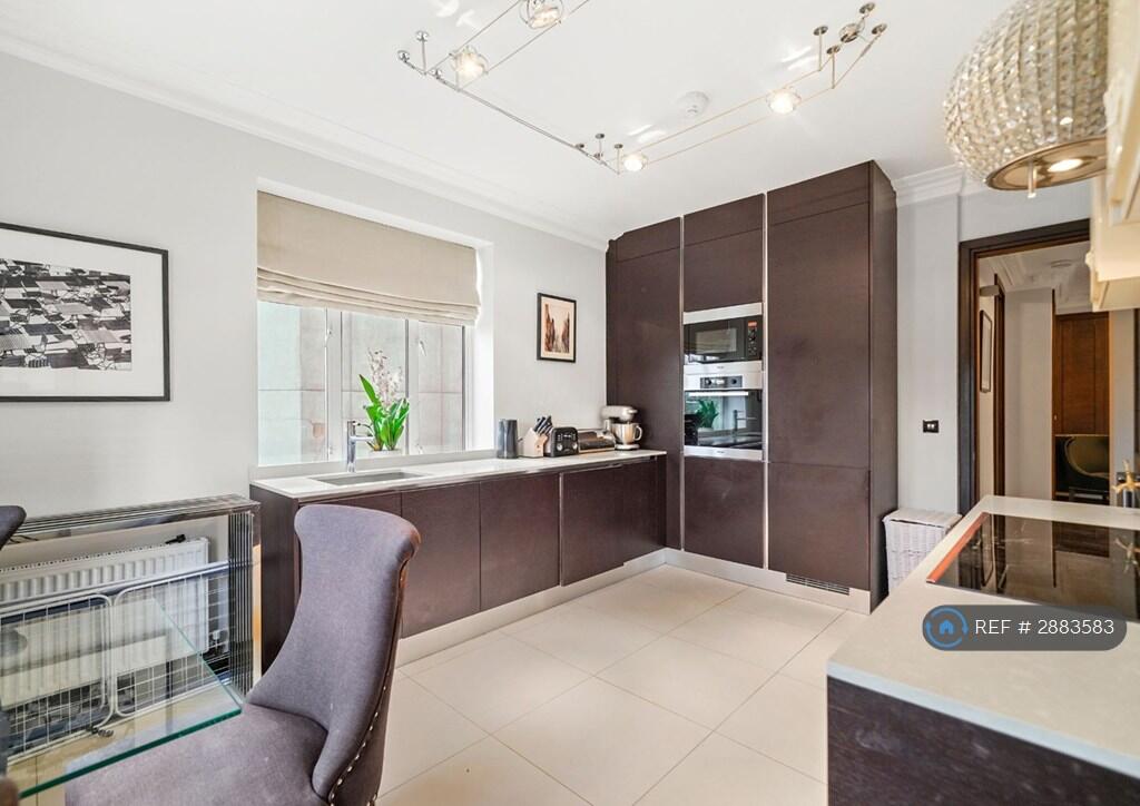 3 bedroom flat for rent