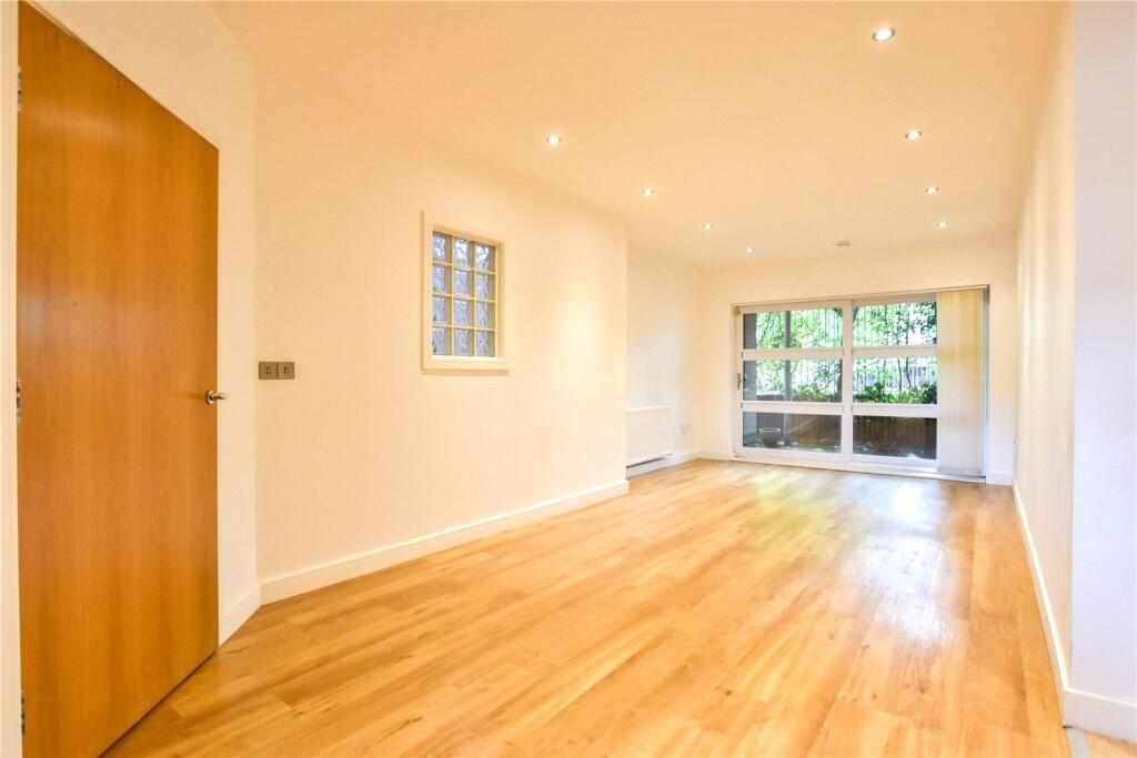 Apartment in Manchester - View 2